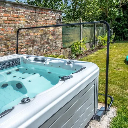 Maison Remi - 12 Pers & Hotspa In The Garden